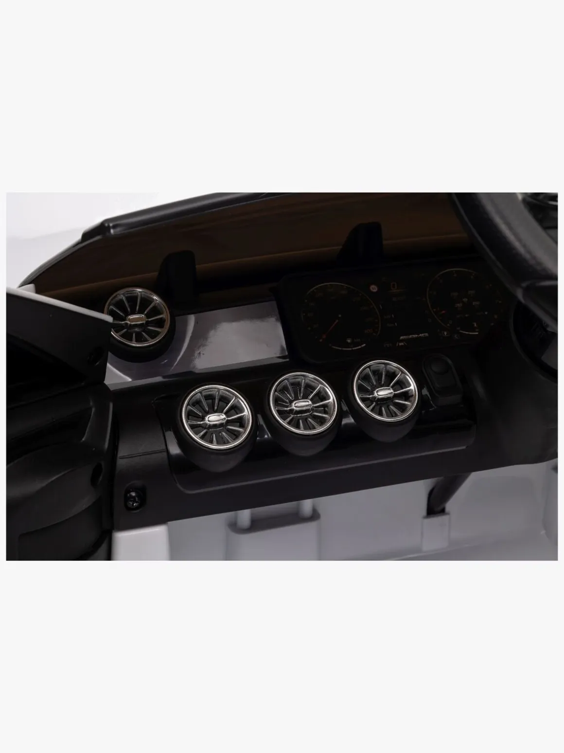 Mercedes Benz CLA45 Elbil, Hvid